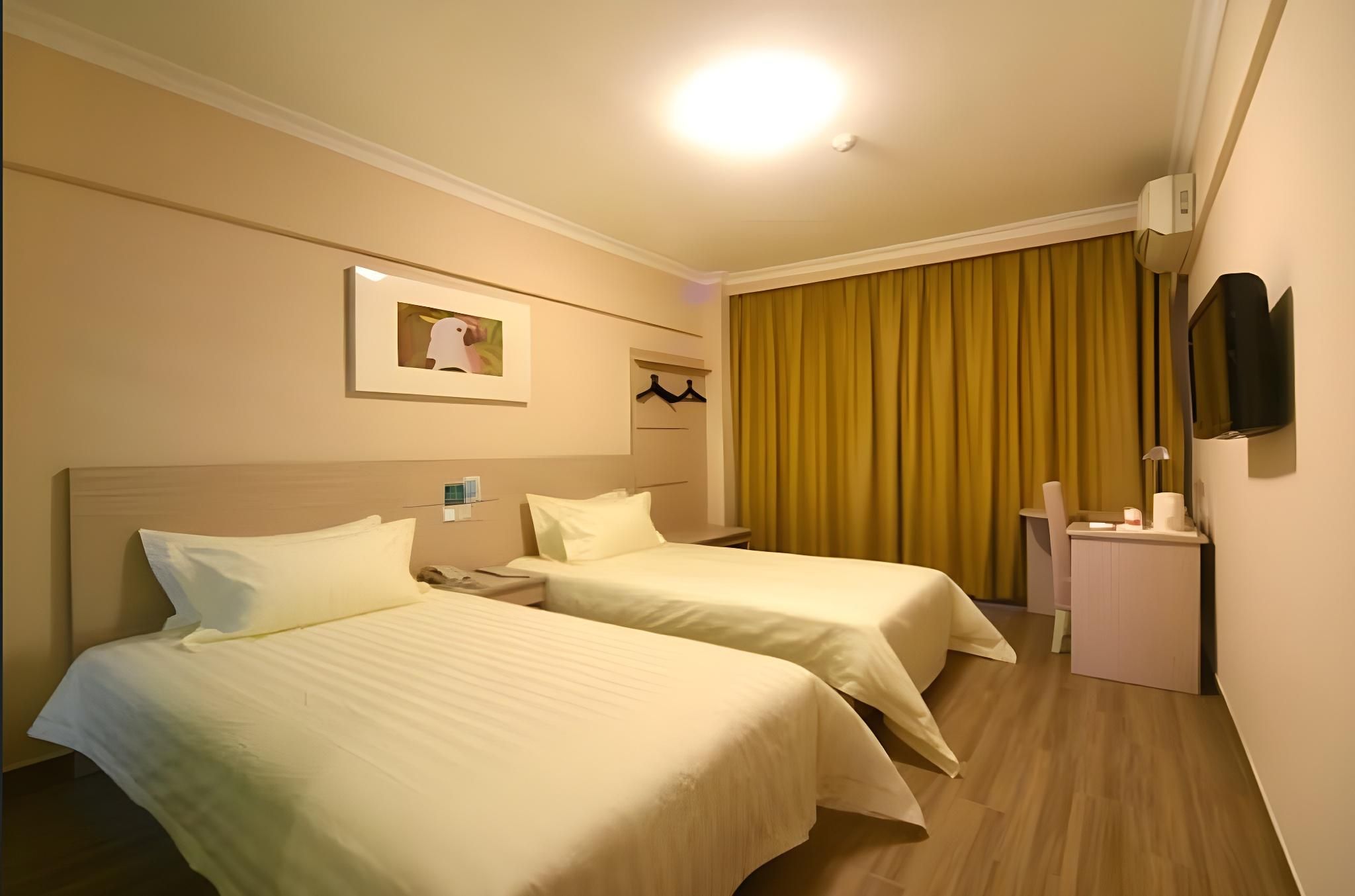 Business Standard Room B
