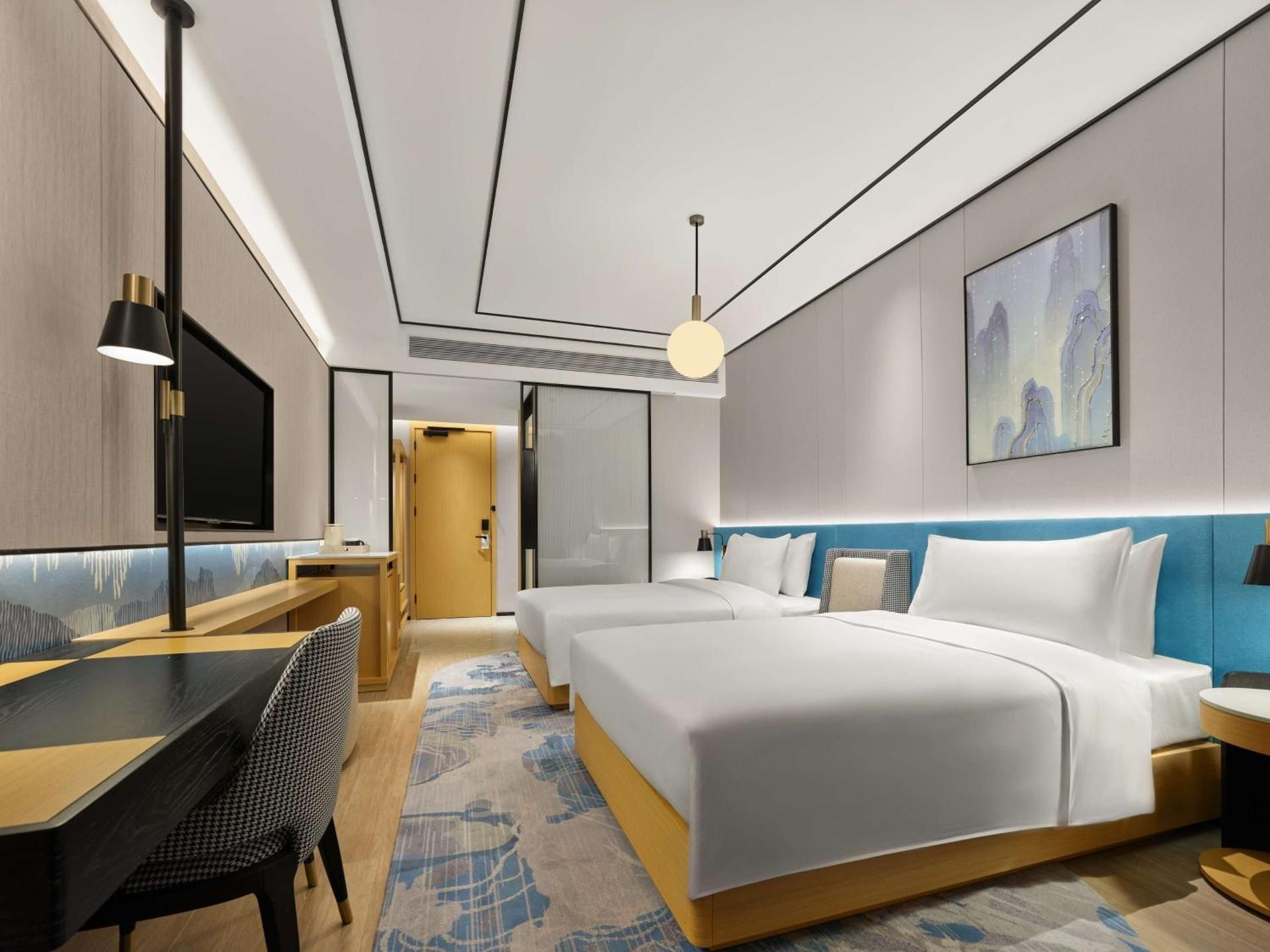 Twin guest room