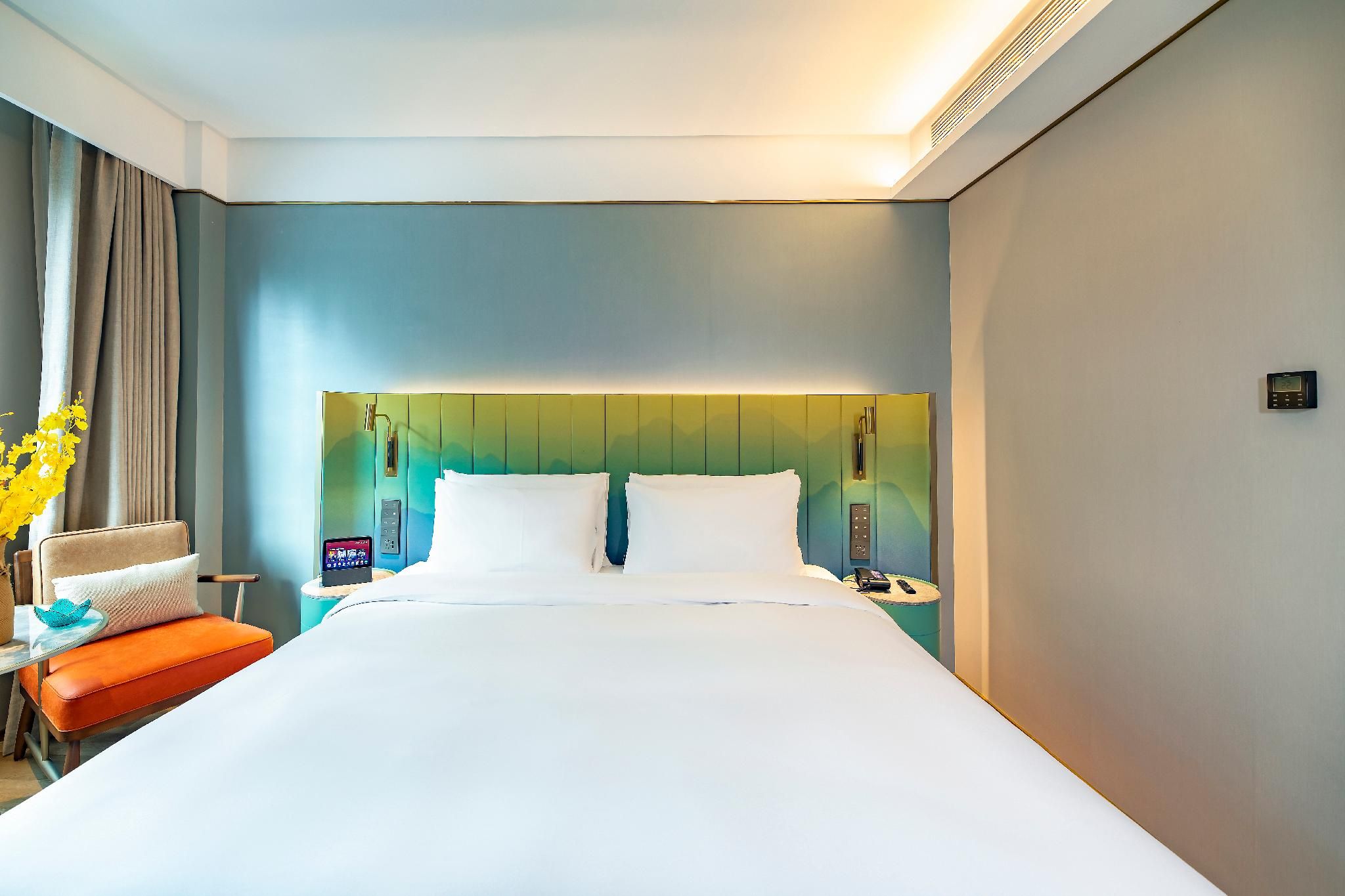Huazhu - Xinyi Bed Room