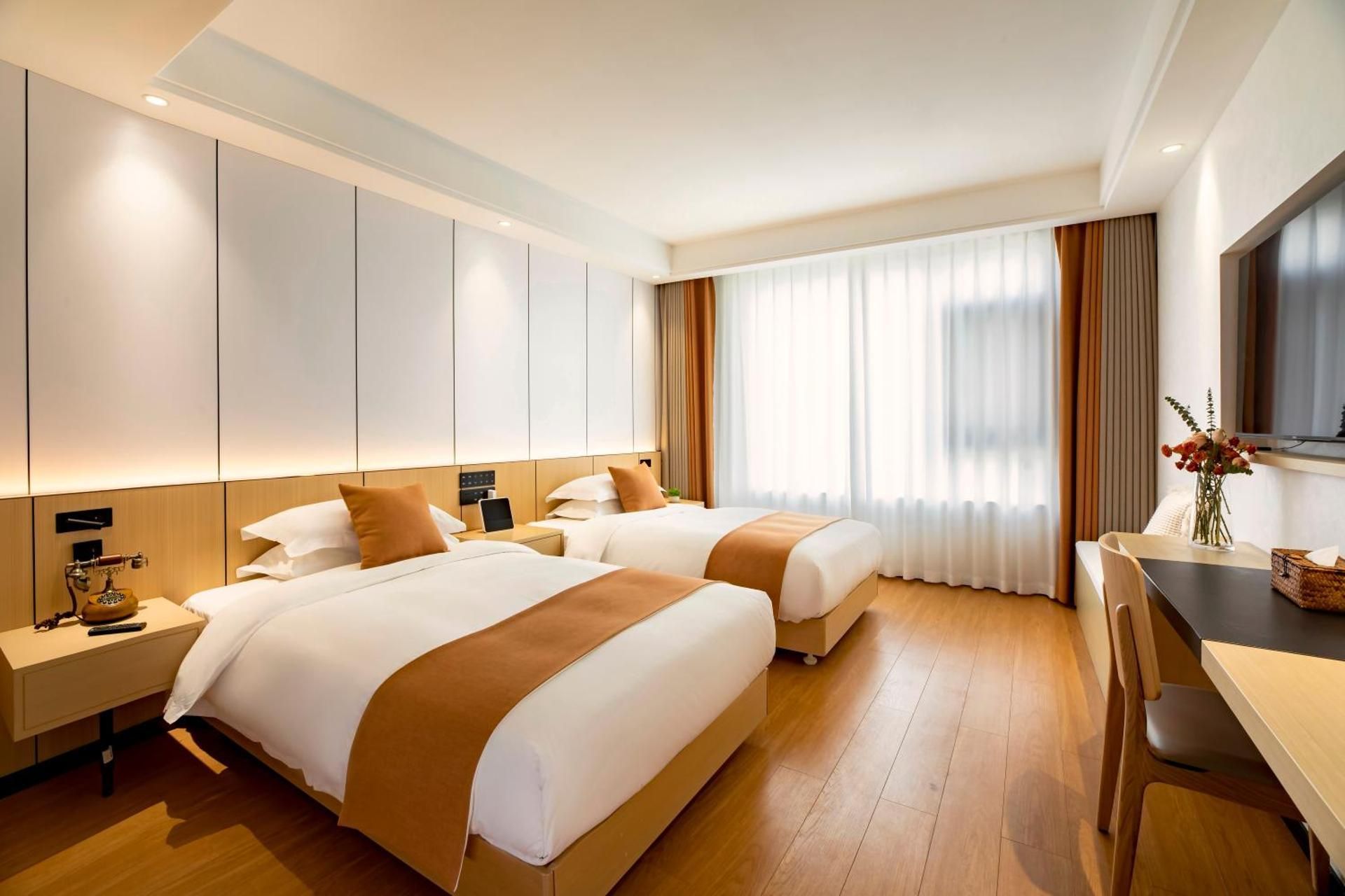 Standard Twin Room