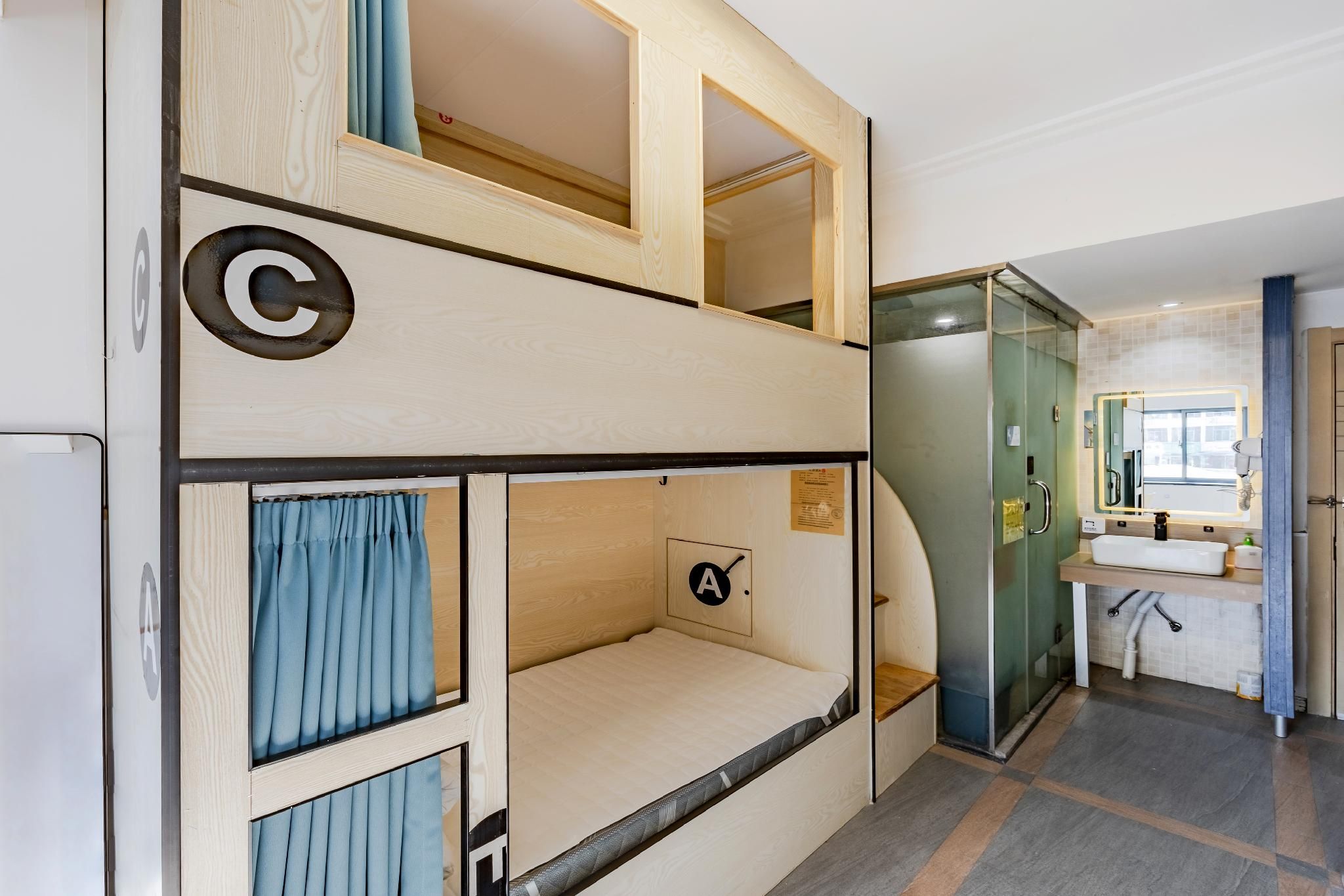 4 Bed Female Dormitory
