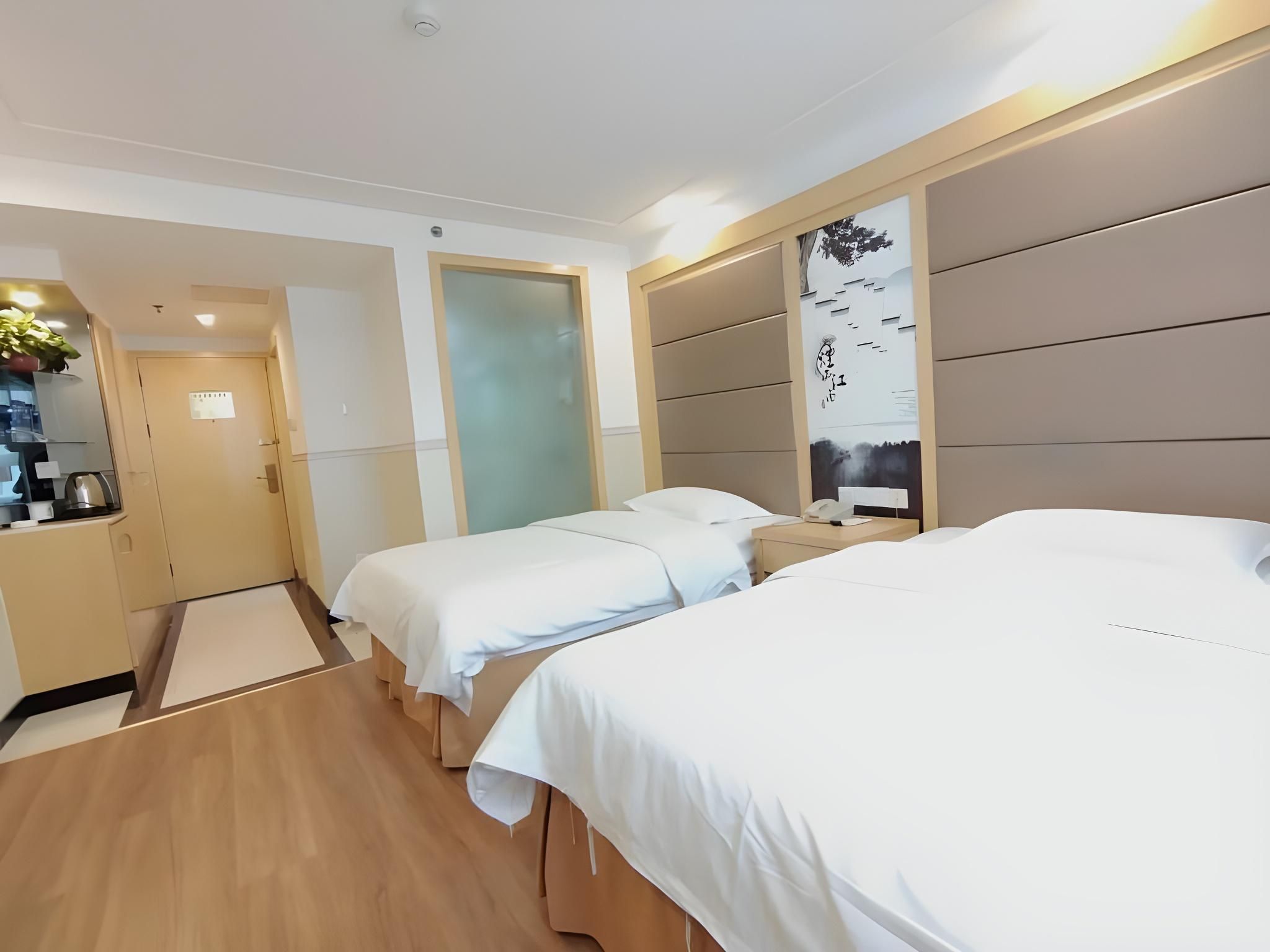 Twin Room with View