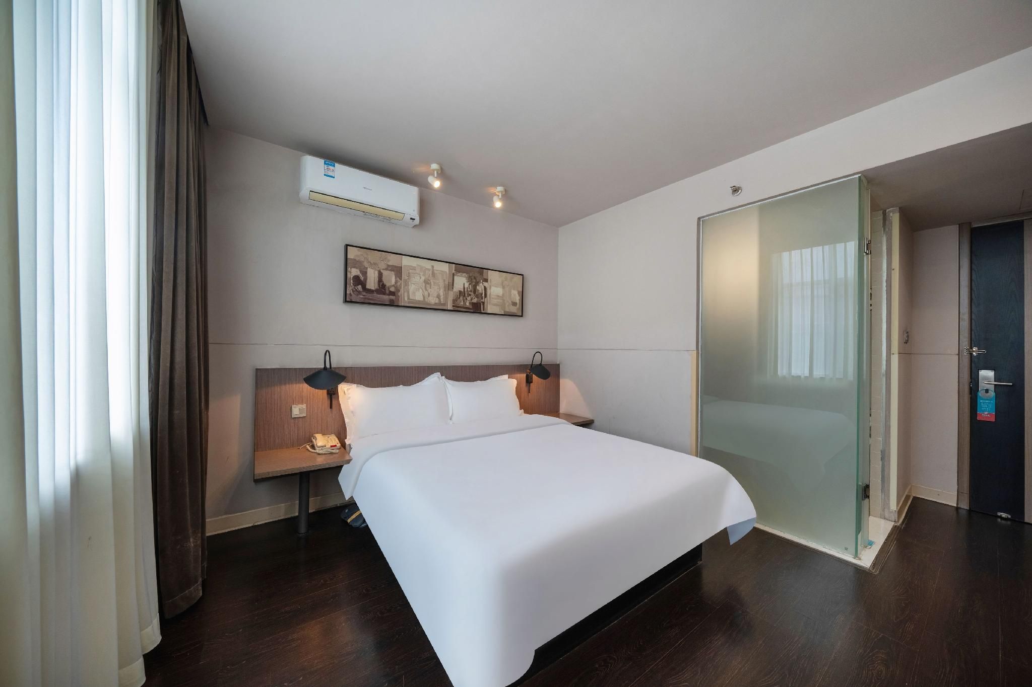 WH - Standard Room