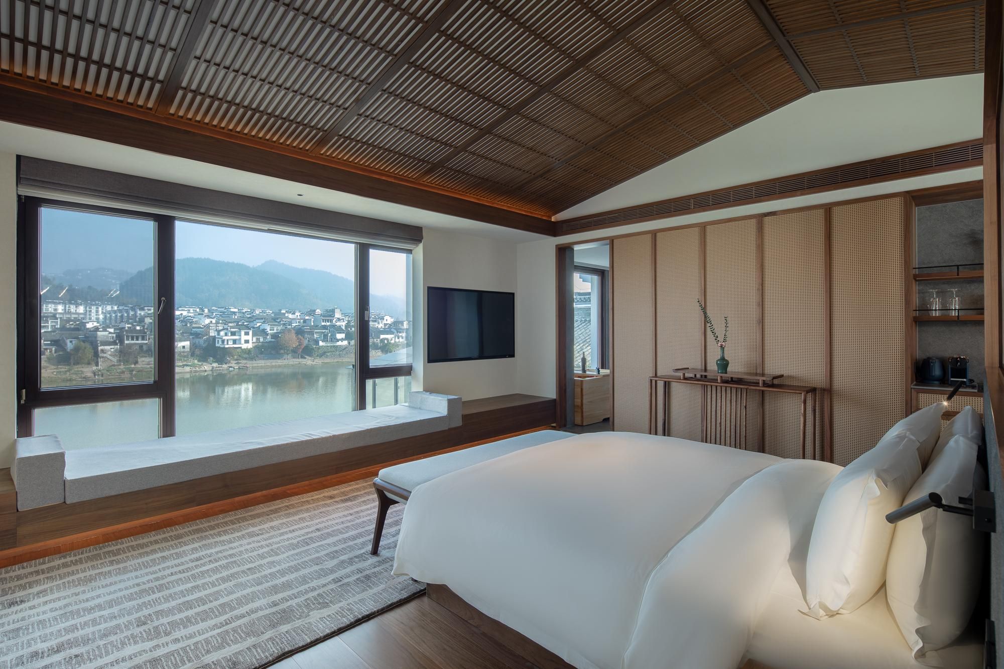 Deluxe River View