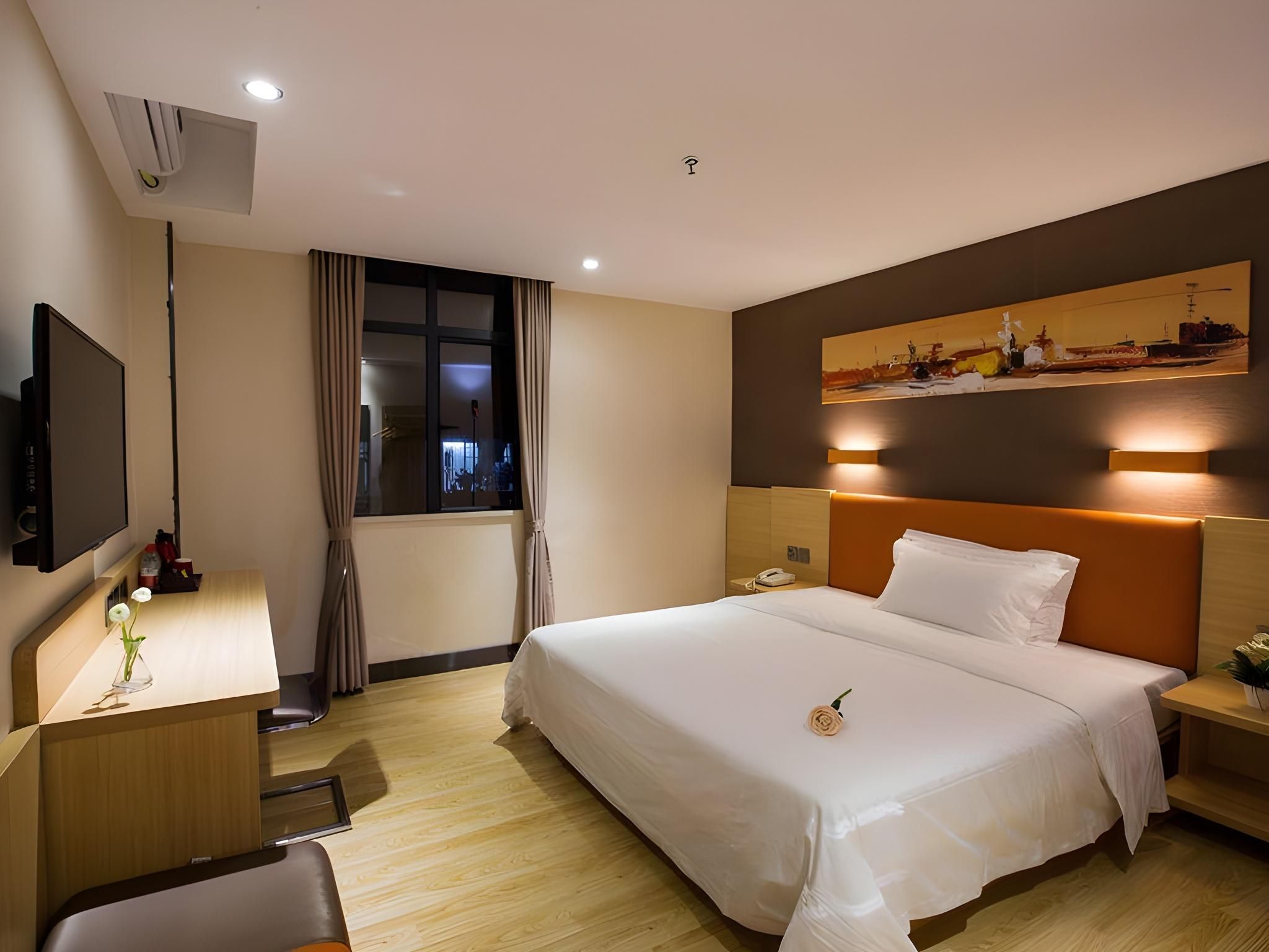 IU Compact U - Comfort Bed Room