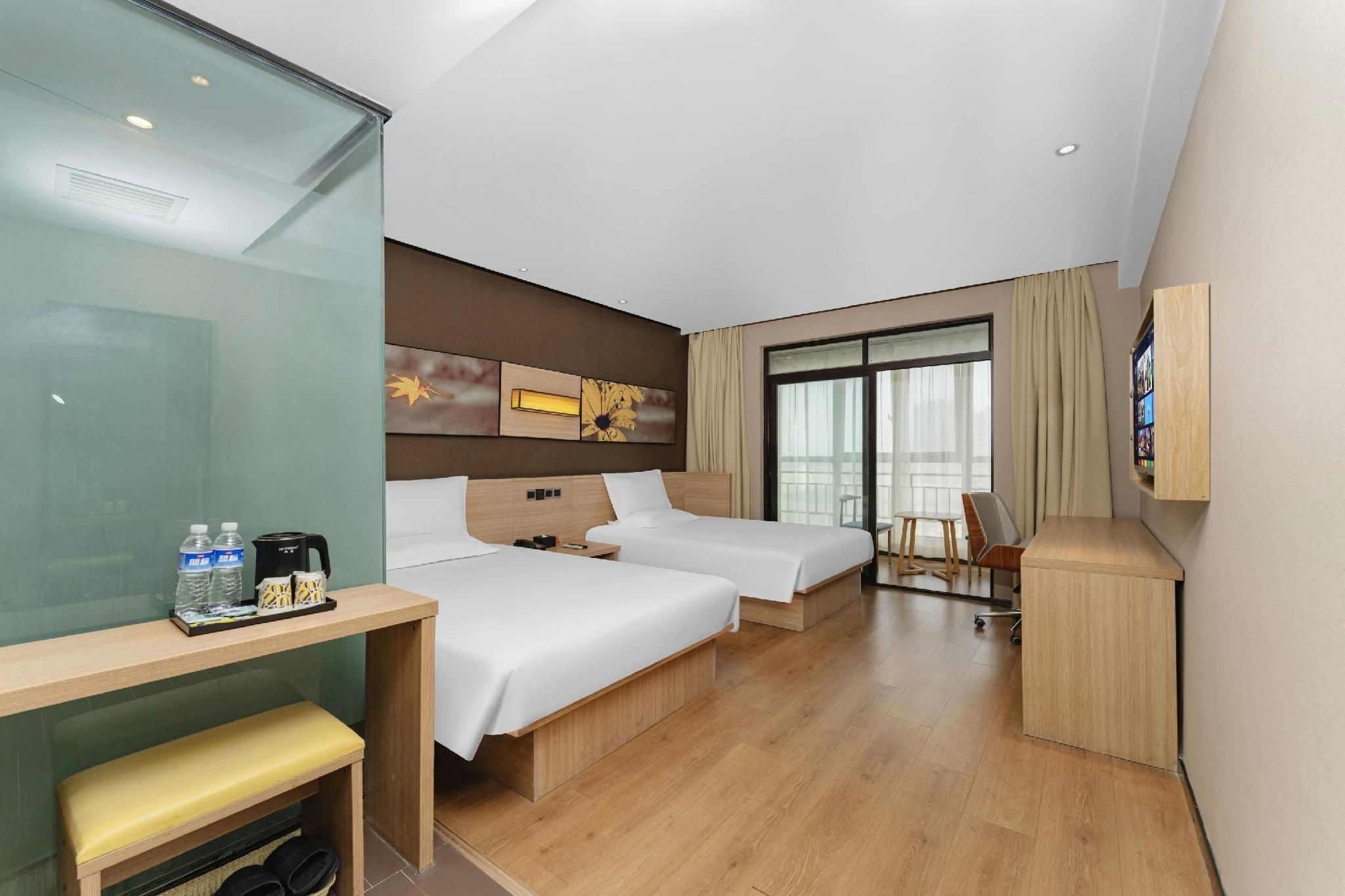 Comfort Twin Room