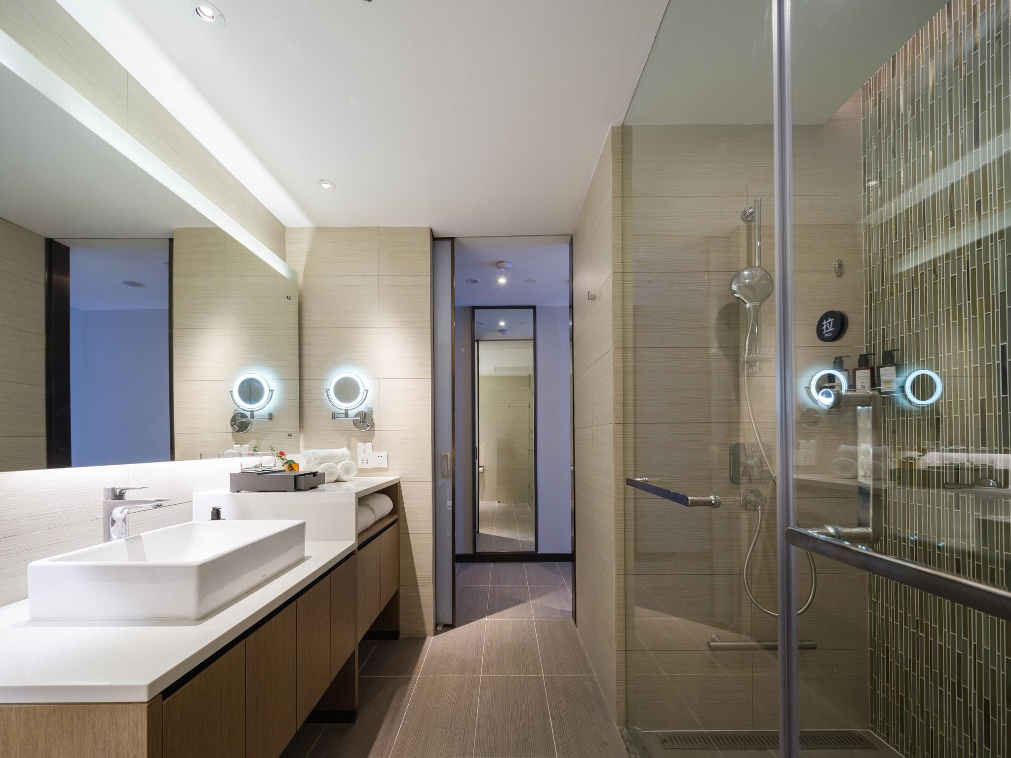 Huazhu - Superior BedRoom