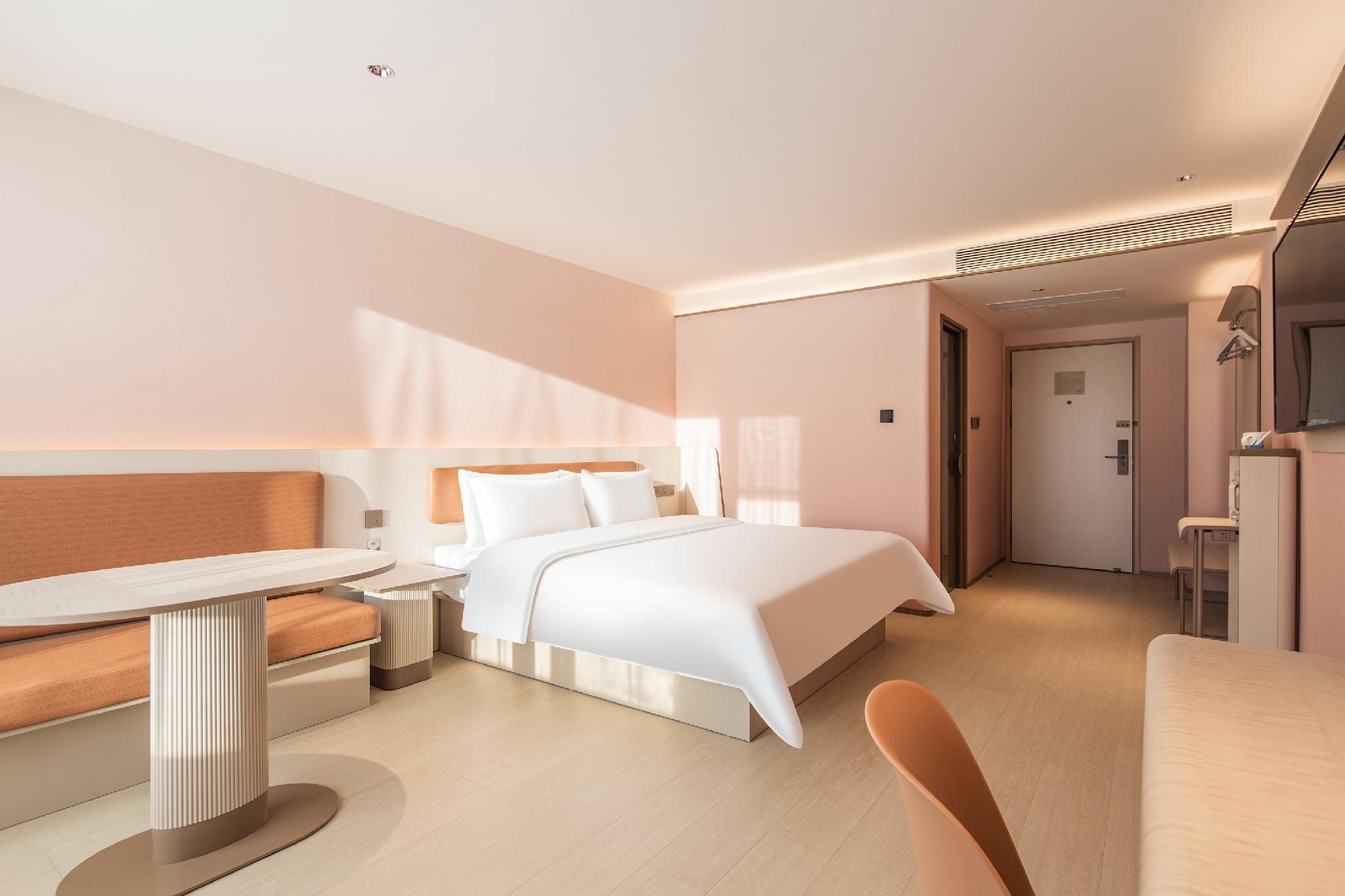 Business Queen Bed Room