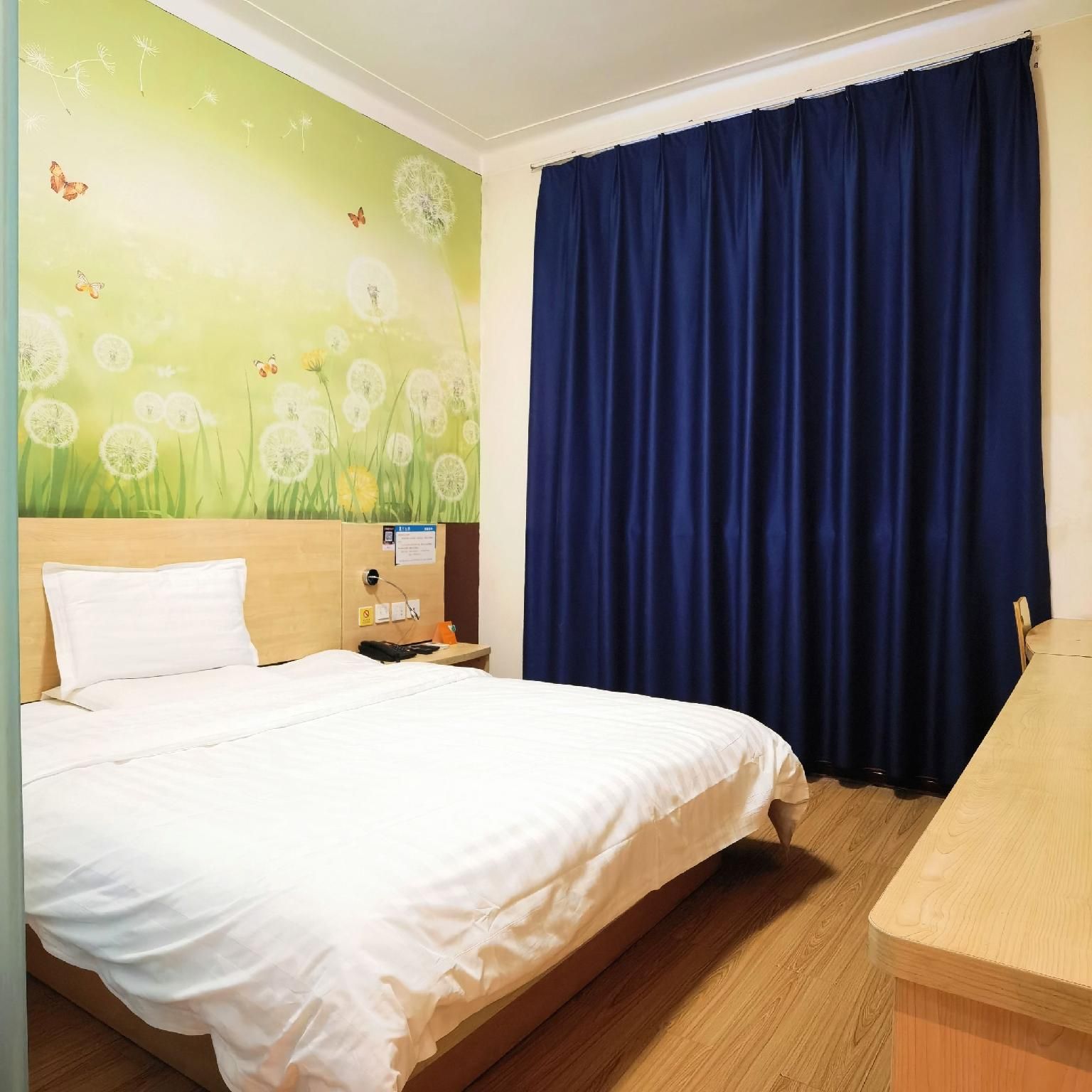 Economy Room