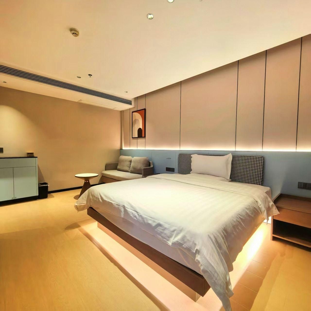 Select Bed Room