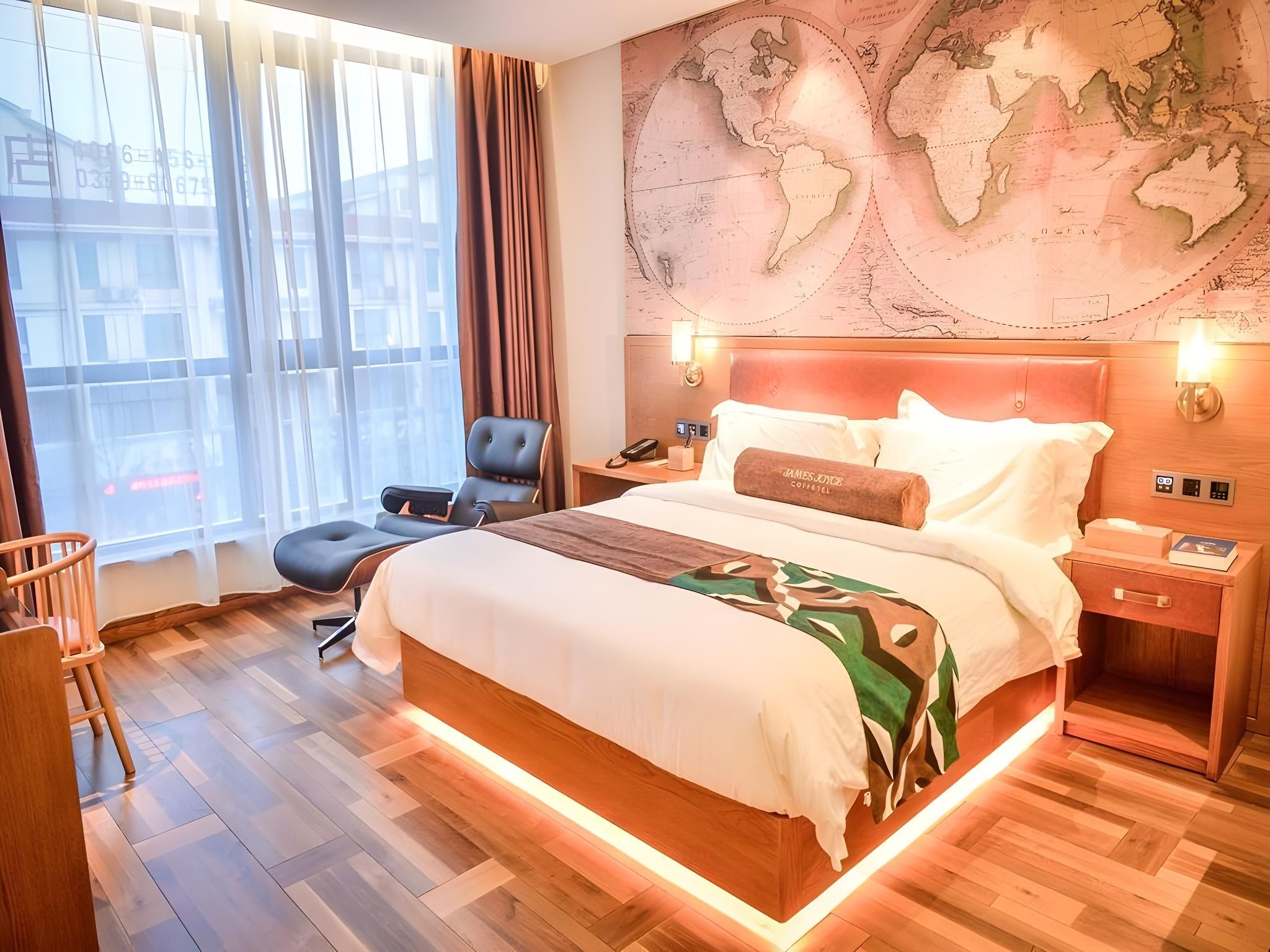 James Joyce - Feifan Travel Suite