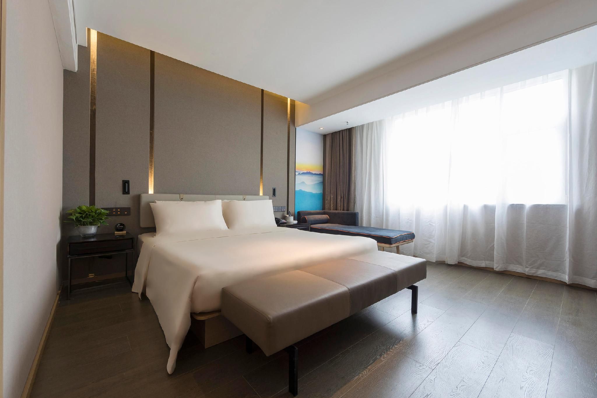 Executive room, Guest room, 1 Queen