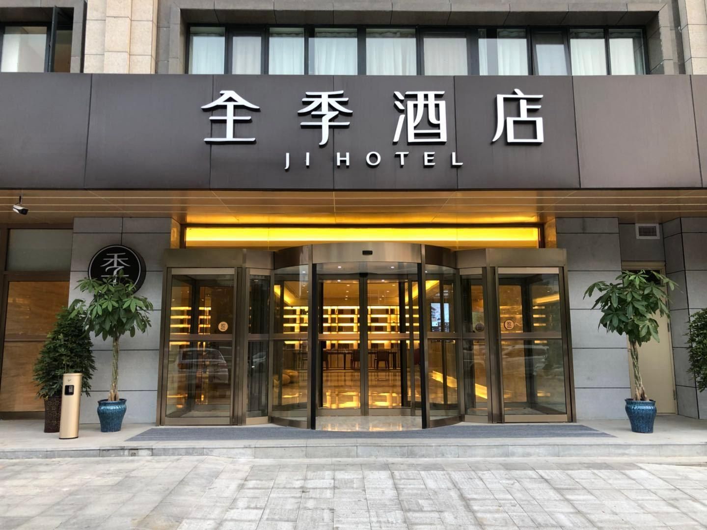 f206a37515282f74e2091686eaaa5a61