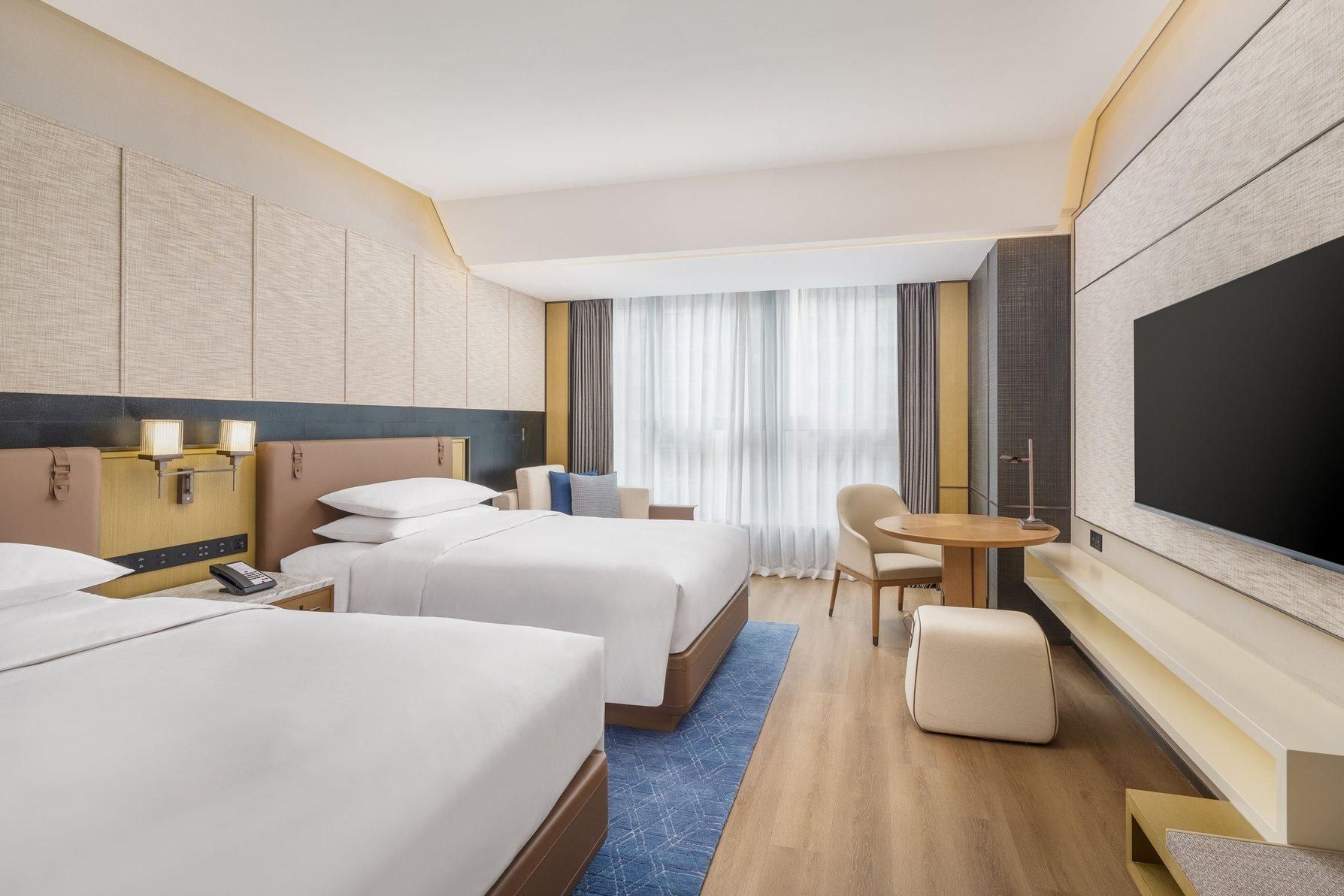 Club, Executive lounge access, Guest room, 2 Double, City view