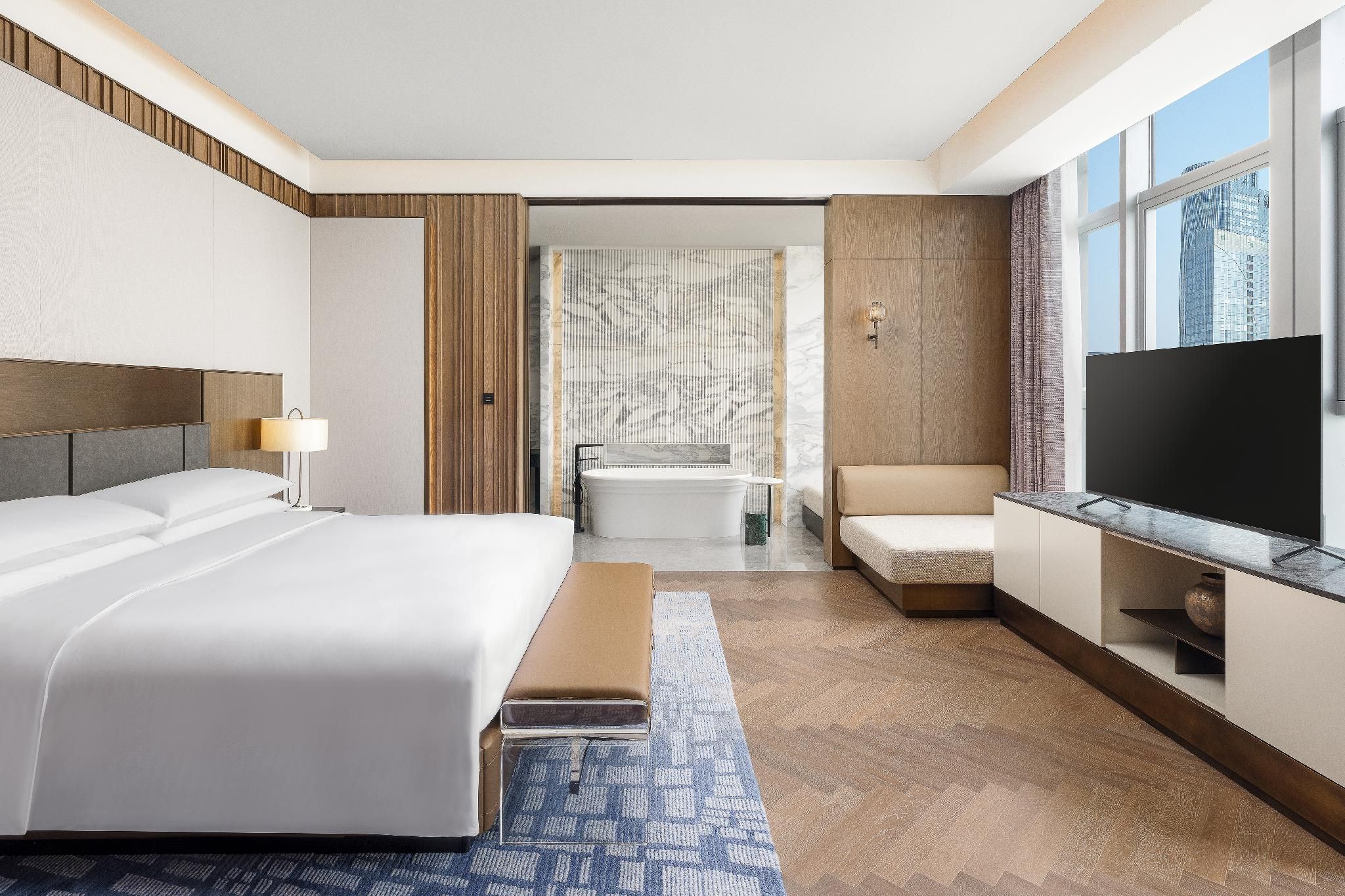 Presidential Suite, M Club lounge access, 1 Bedroom Suite