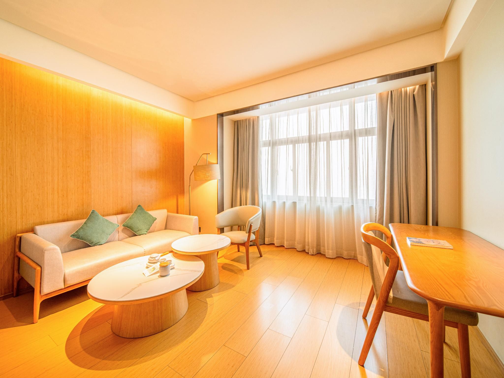 Jimian Queen Room