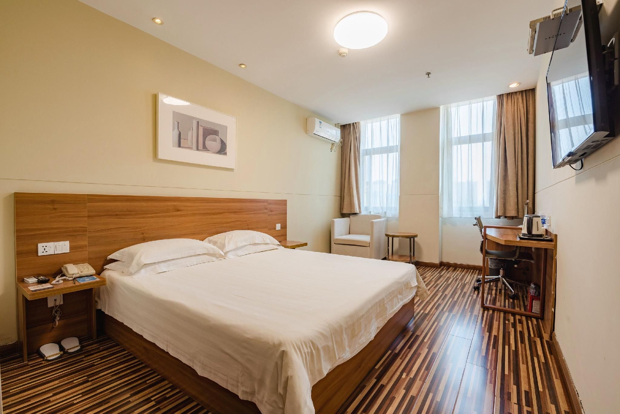 Business Standard Room B