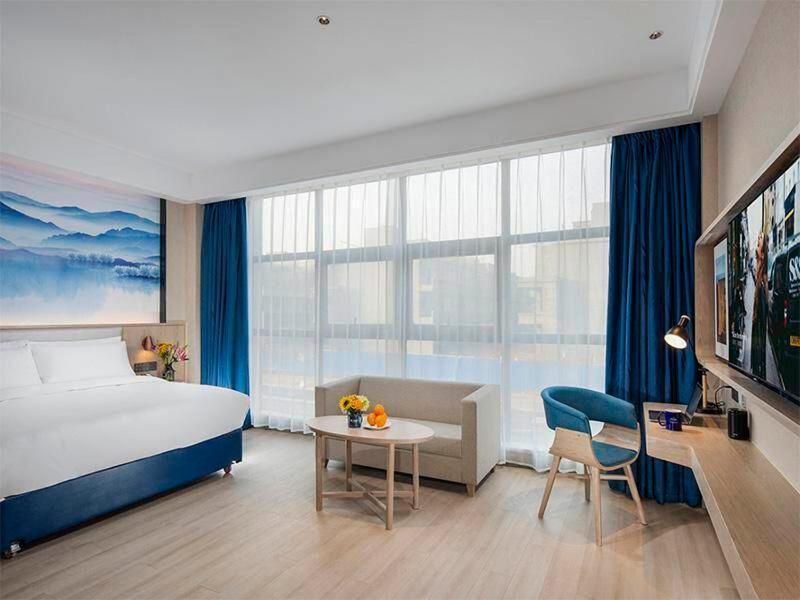 Intelligent King Room