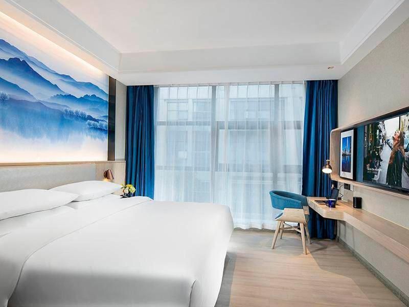 Premier Suite 