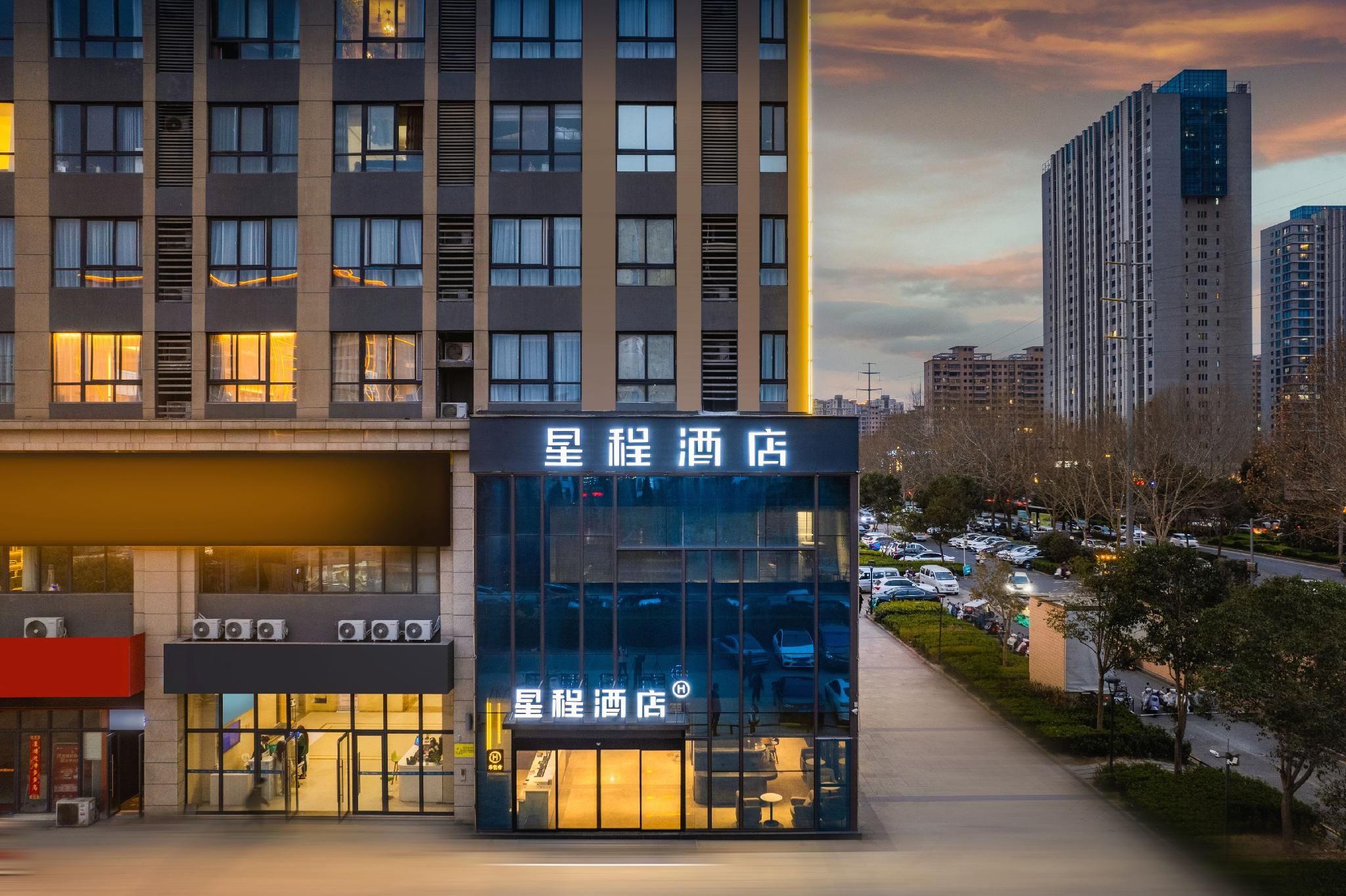 4aef7c7deac328f530c13d2b876f48b1