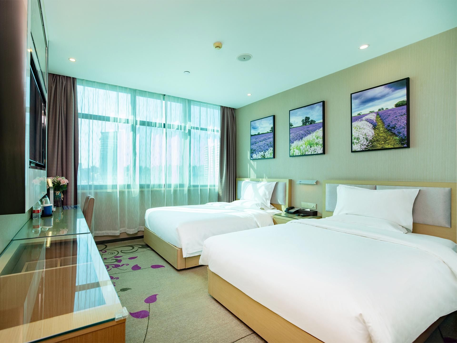 Huazhu - Superior Twin