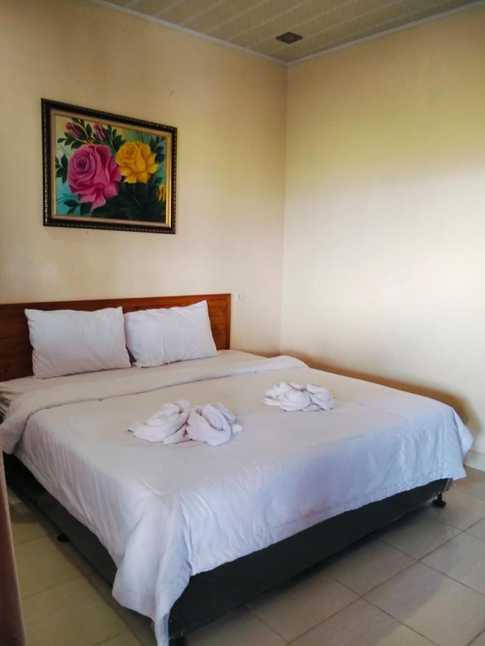 Double Room with Shared Bathroom