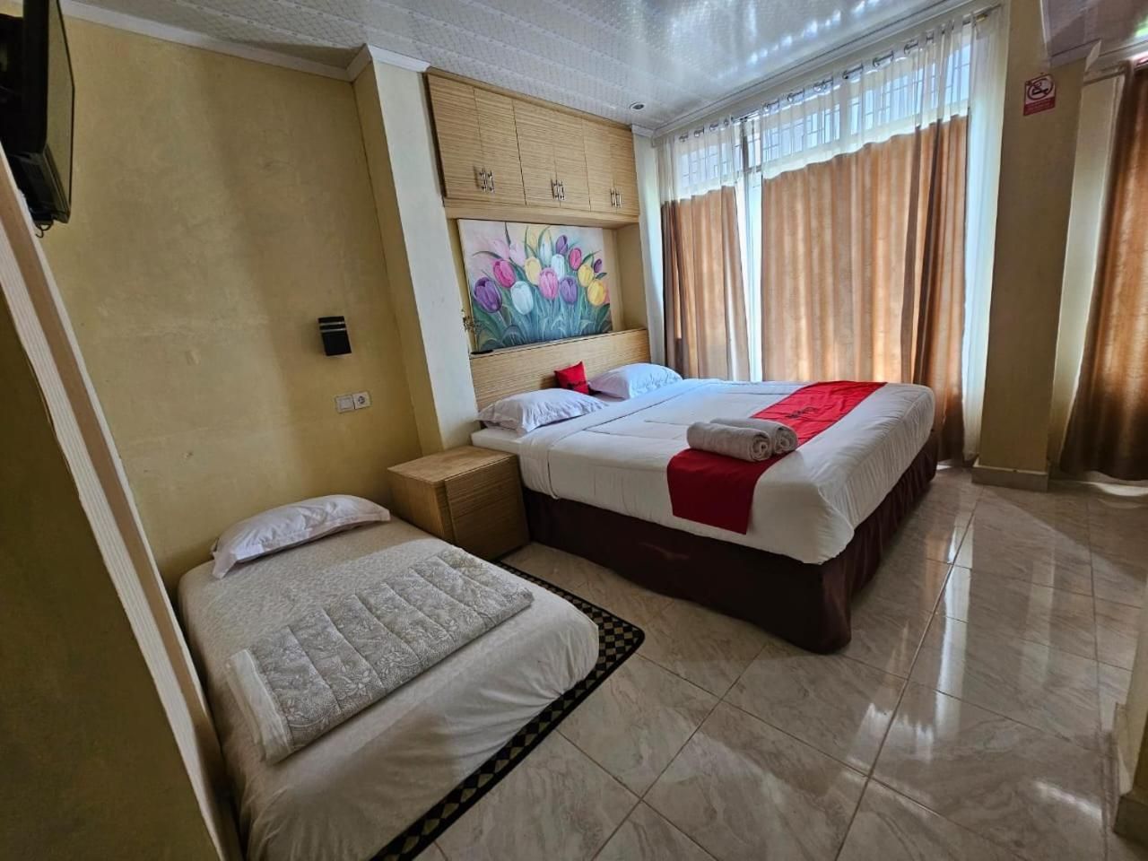 Triple Room with Private Bathroom