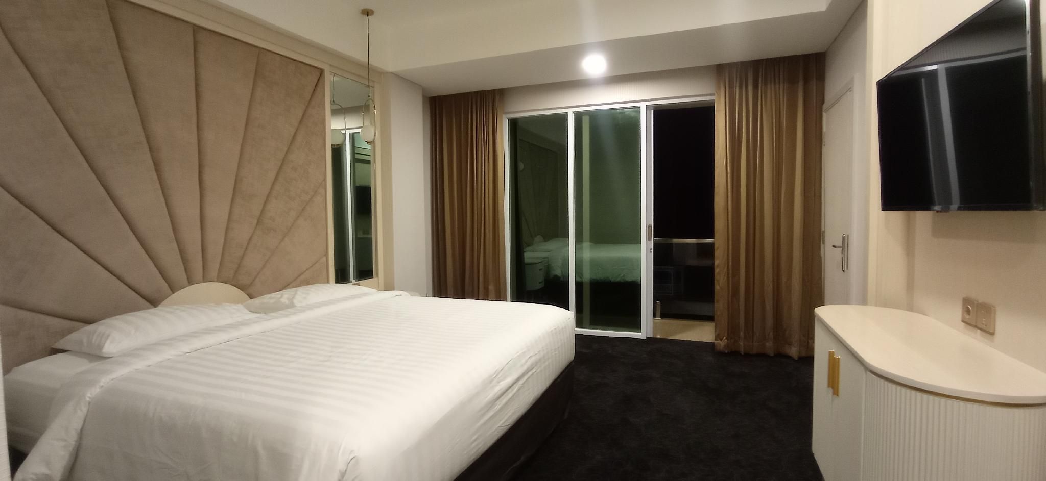 Grand Royal Denai Hotel Syariah Grand Deluxe King Room