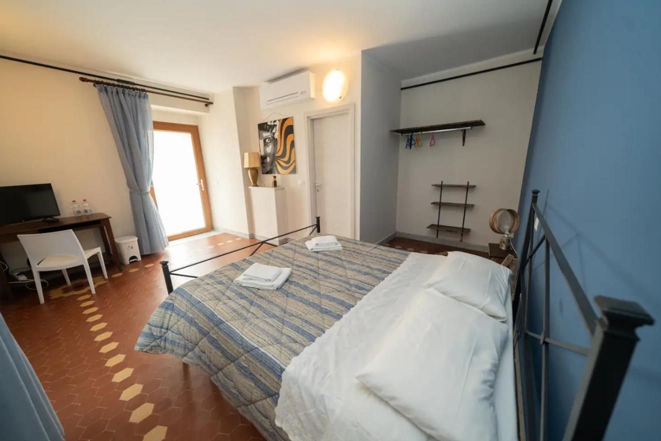 Double Room with Mountain View