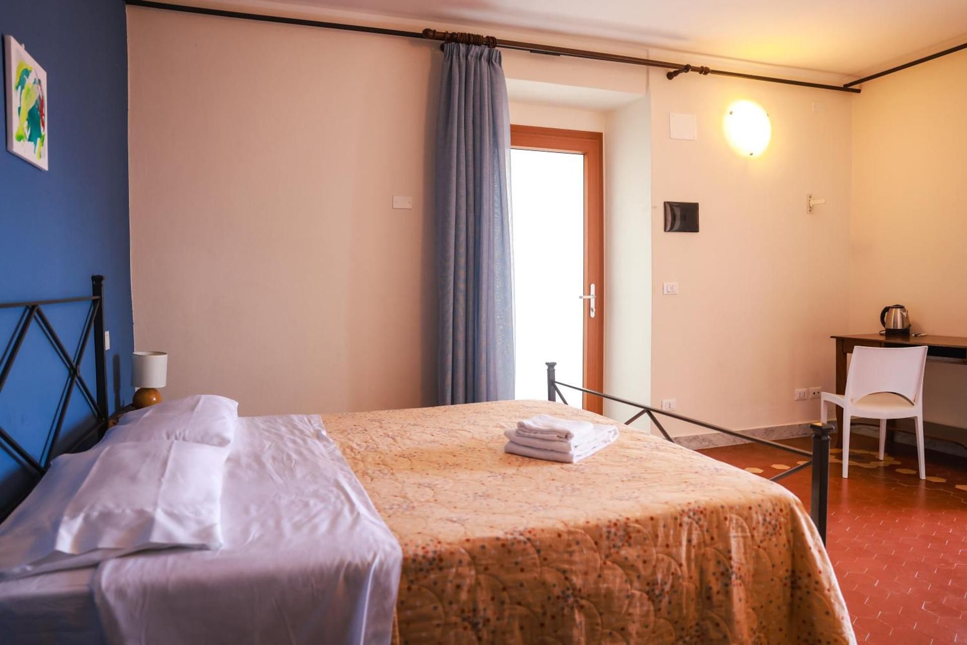 Double Room with Mountain View