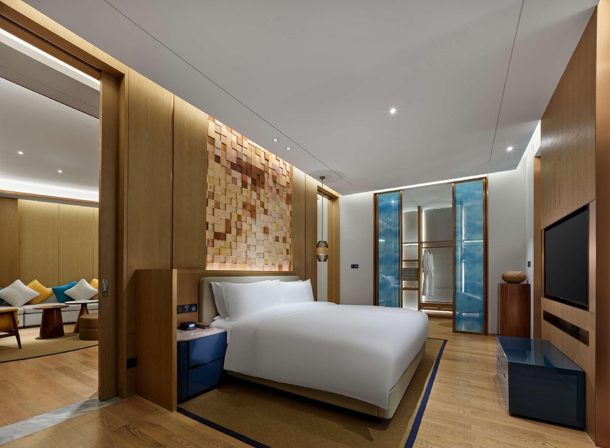 King Premium Ocean View Suite