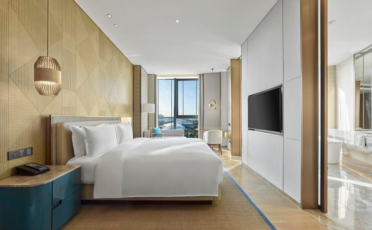 King Executive Lagoon View Room