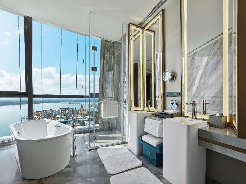 King Penthouse Suite