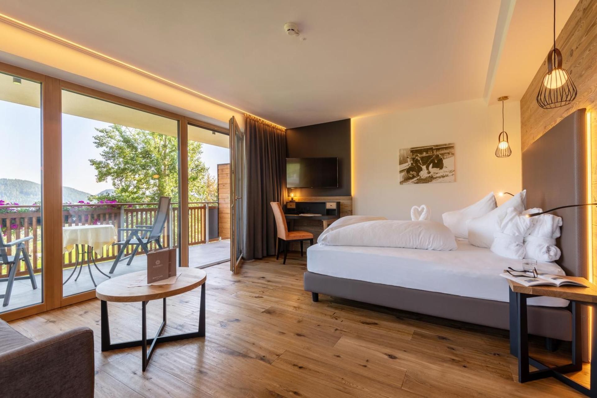Deluxe Double Room with Balcony