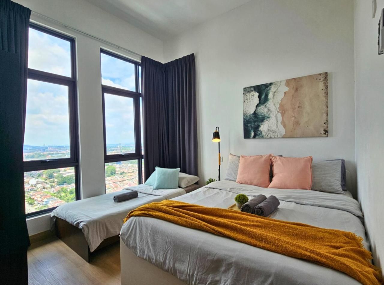 Two-Bedroom Apartment with City View