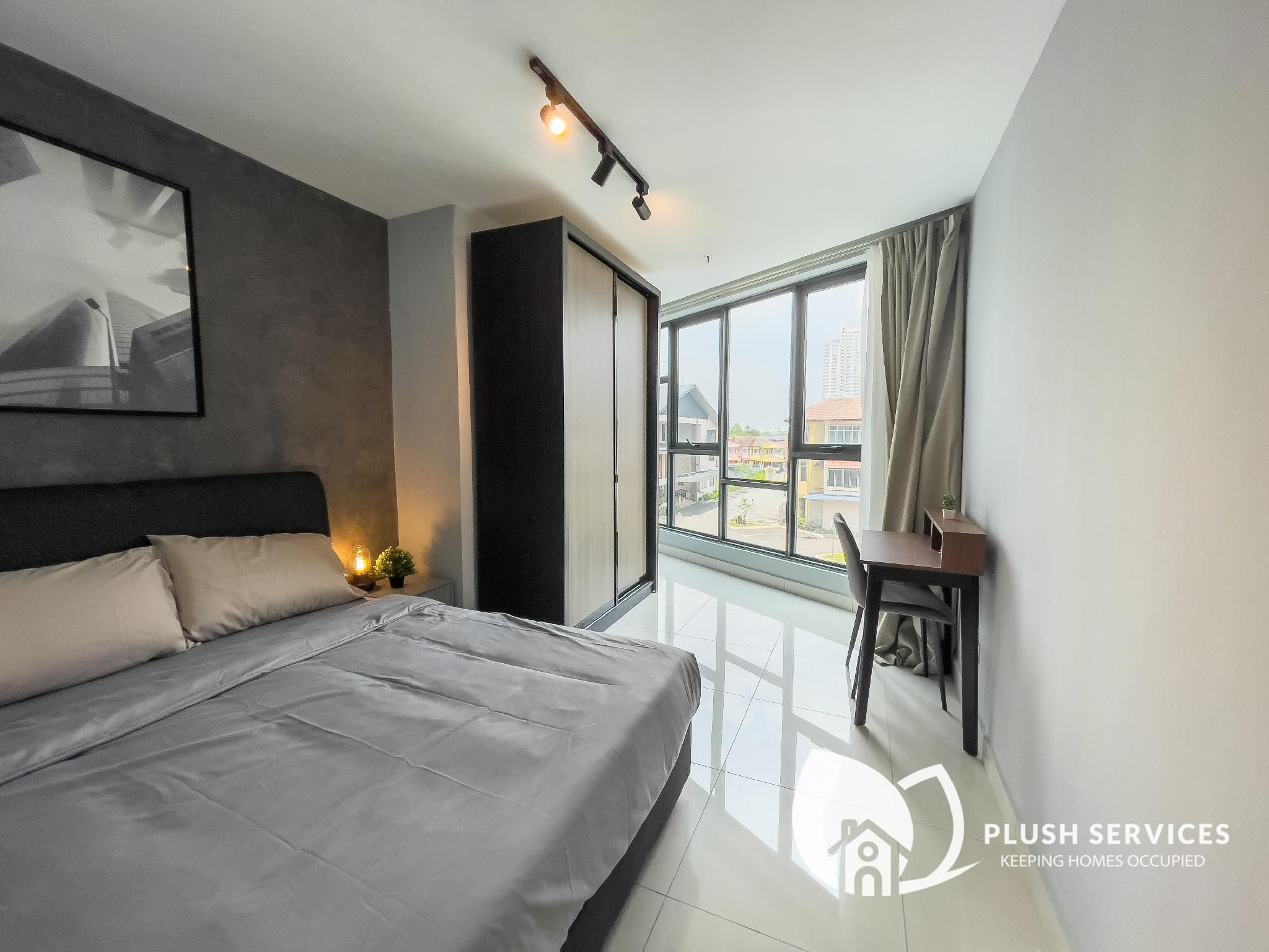 Studio Apartment - Non-Smoking