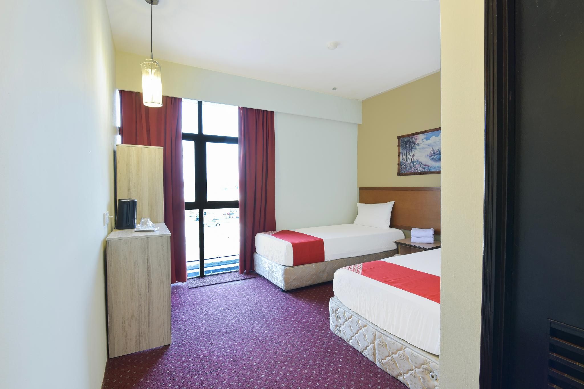 Deluxe Twin