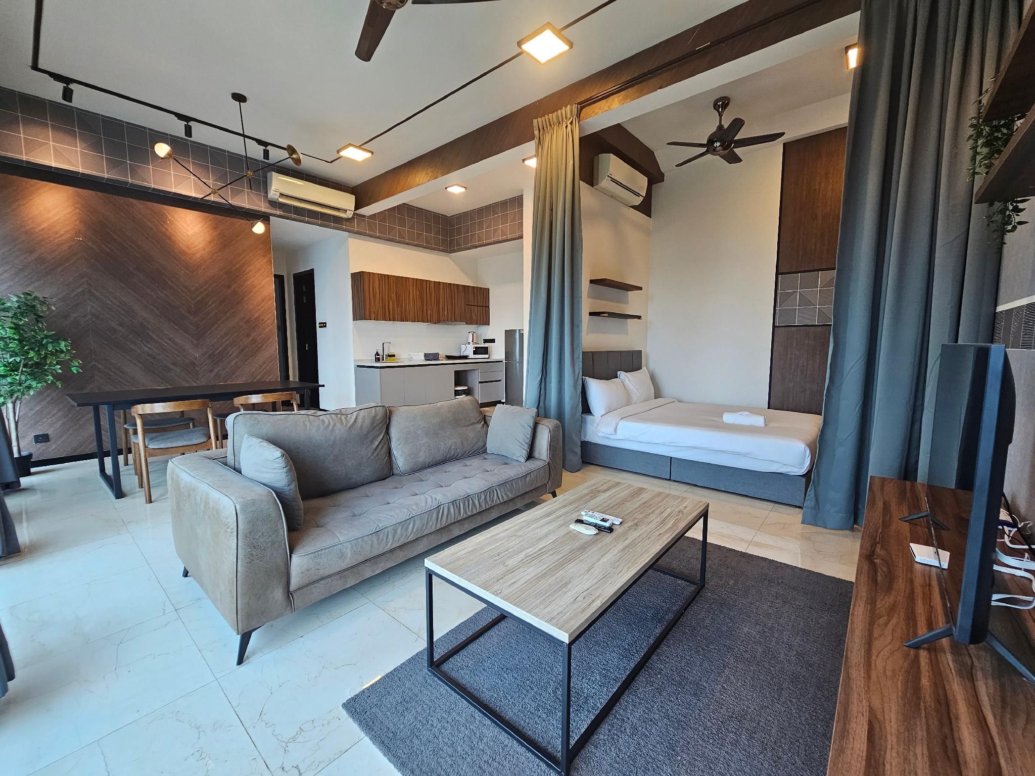 3 Bedroom Deluxe Twin