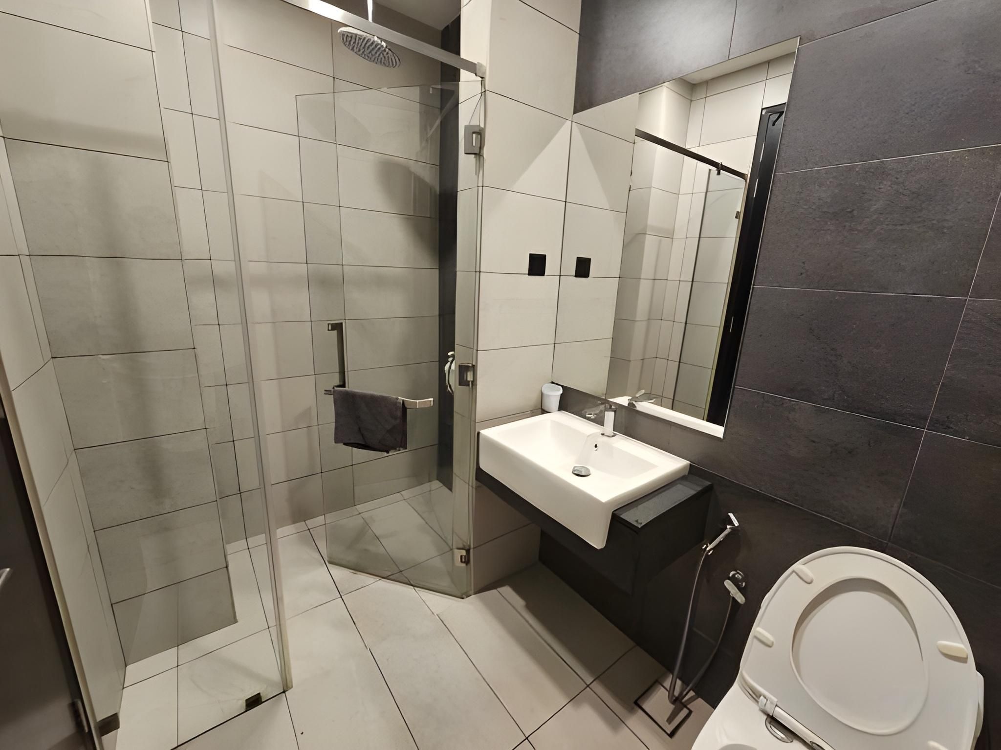 3 Bedroom Apartment, City view