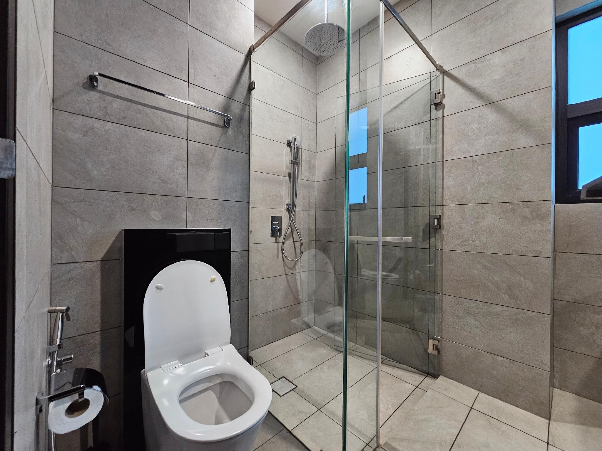 3 Bedroom Master Suite - High Floor
