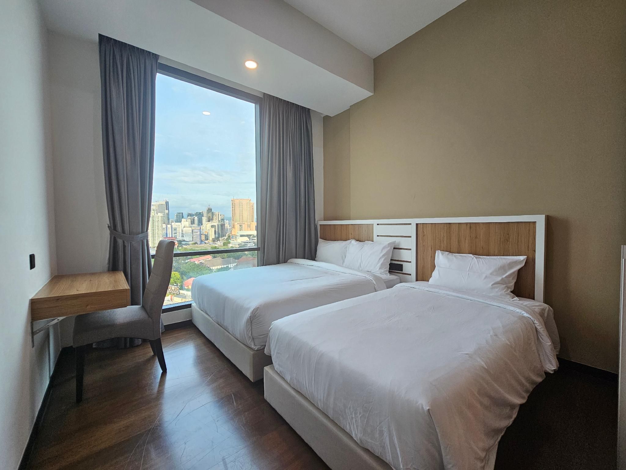 Three Bedroom Condo City View