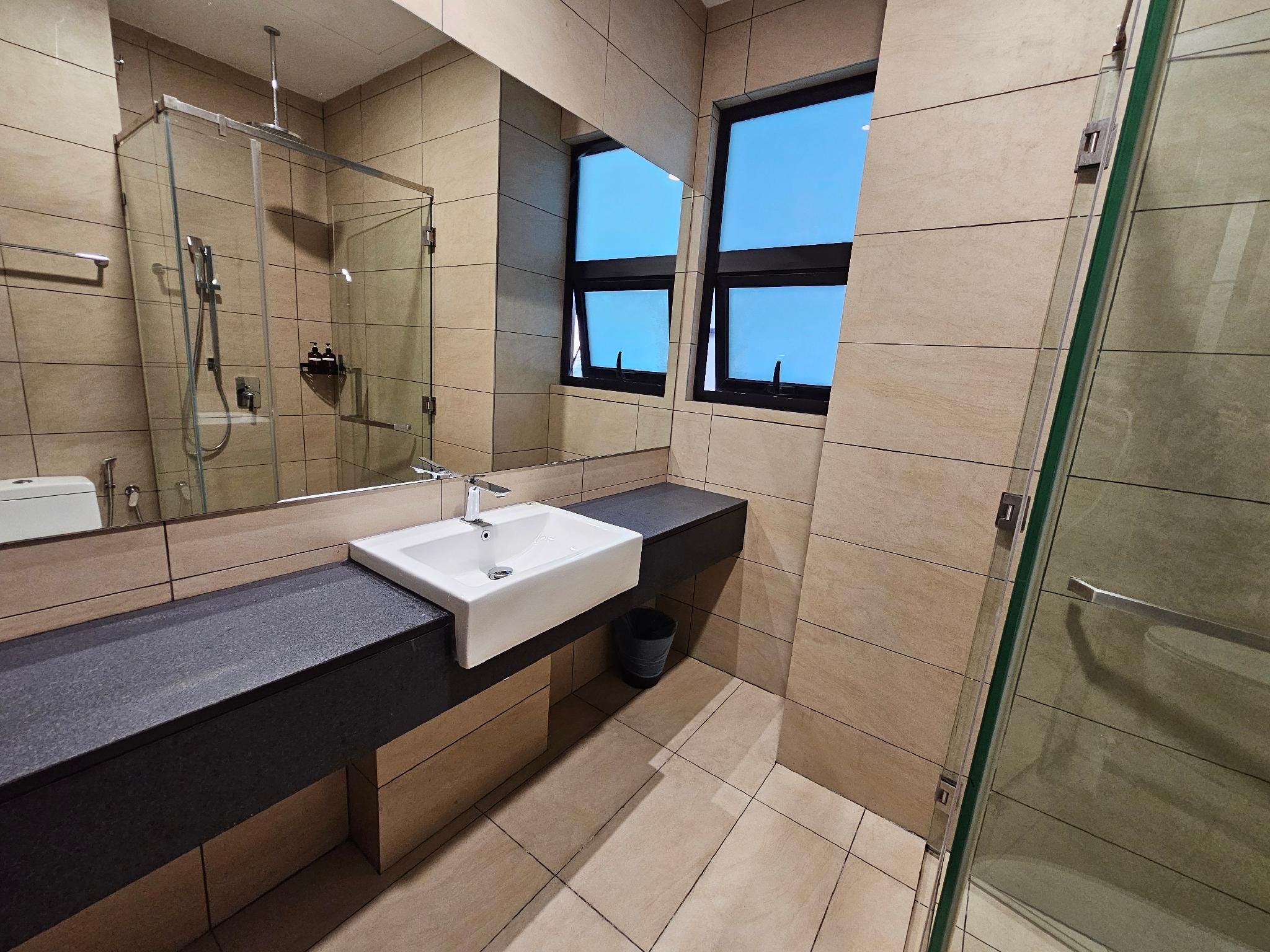 Three Bedroom Suite Pool Access
