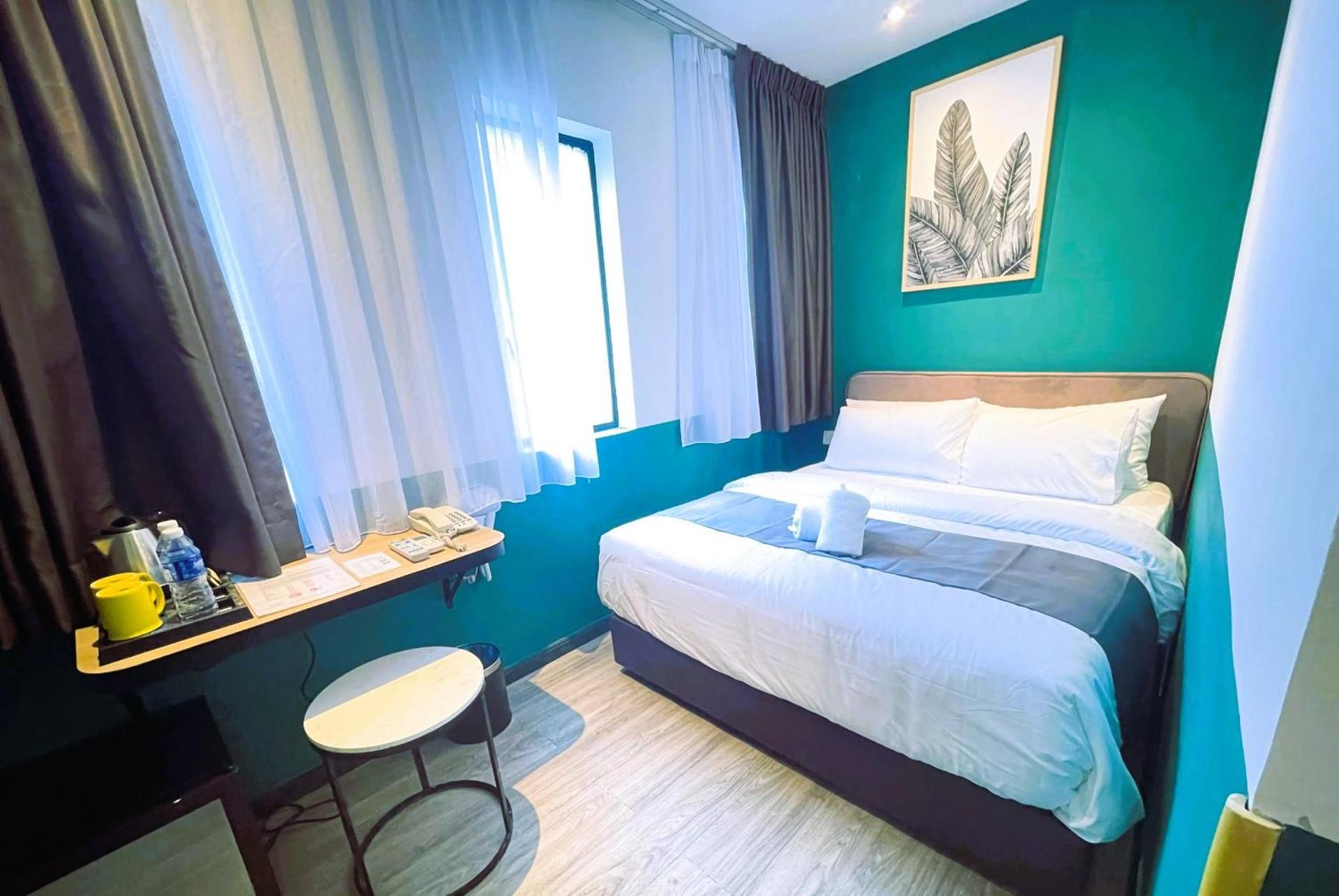 ENCLAVE HOTEL KUALA LUMPUR Deluxe Queen Bed