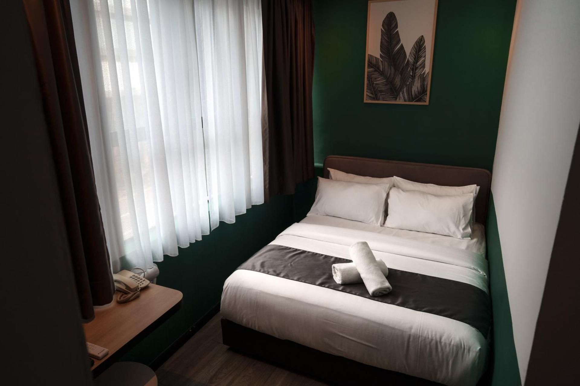 ENCLAVE HOTEL KUALA LUMPUR Deluxe Queen Bed 2