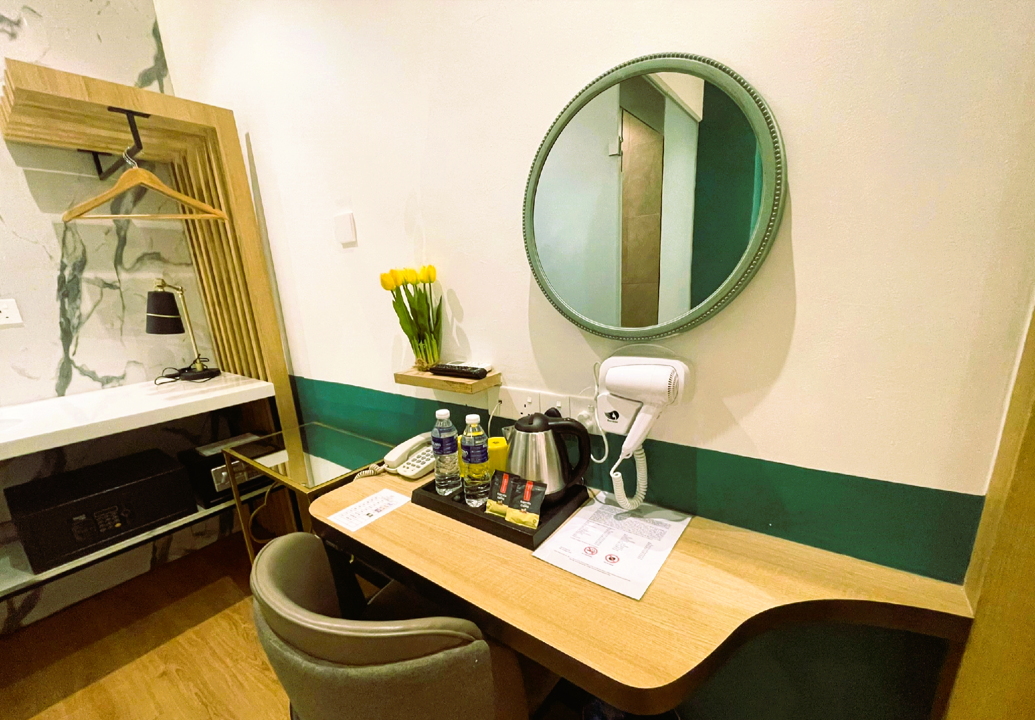 Executive Queen Suite