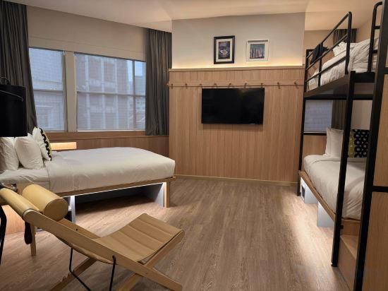 Moxy Buddymoon Bunk