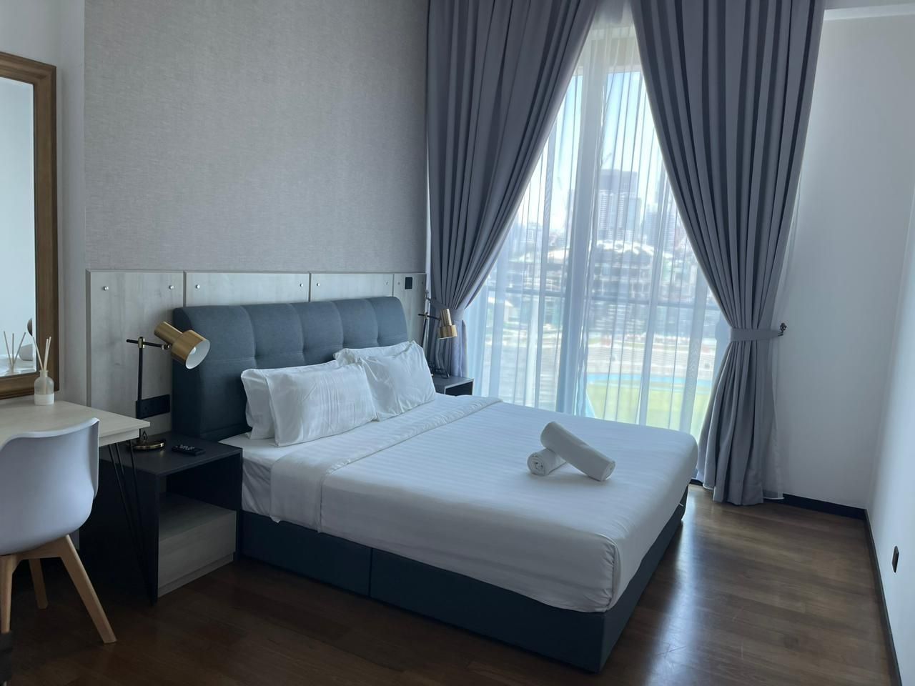 One Bedroom Apartment with Balcony