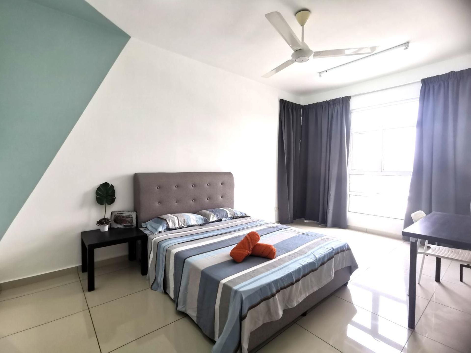 Mixed Dormitory Room