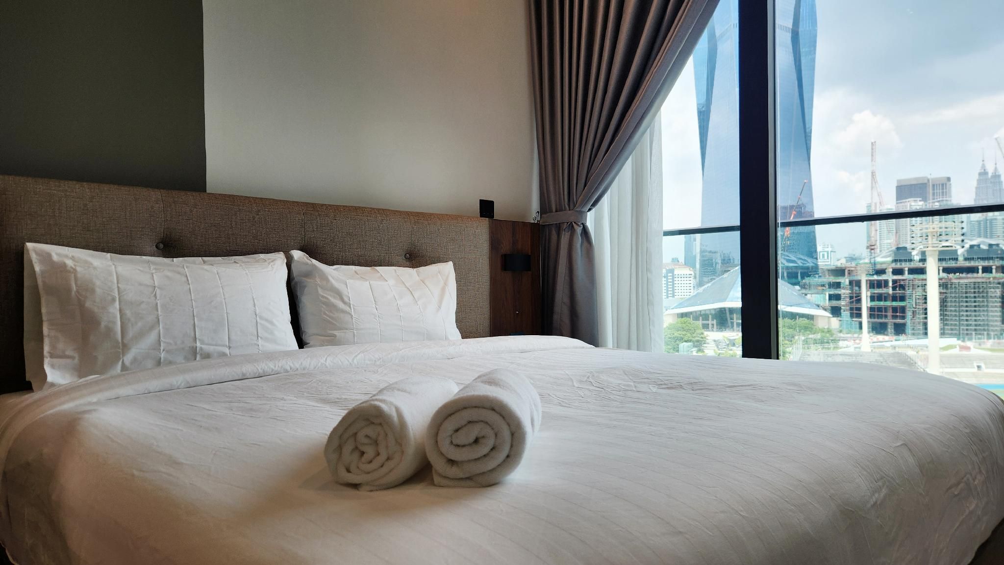 1 Bedroom Executive Suite