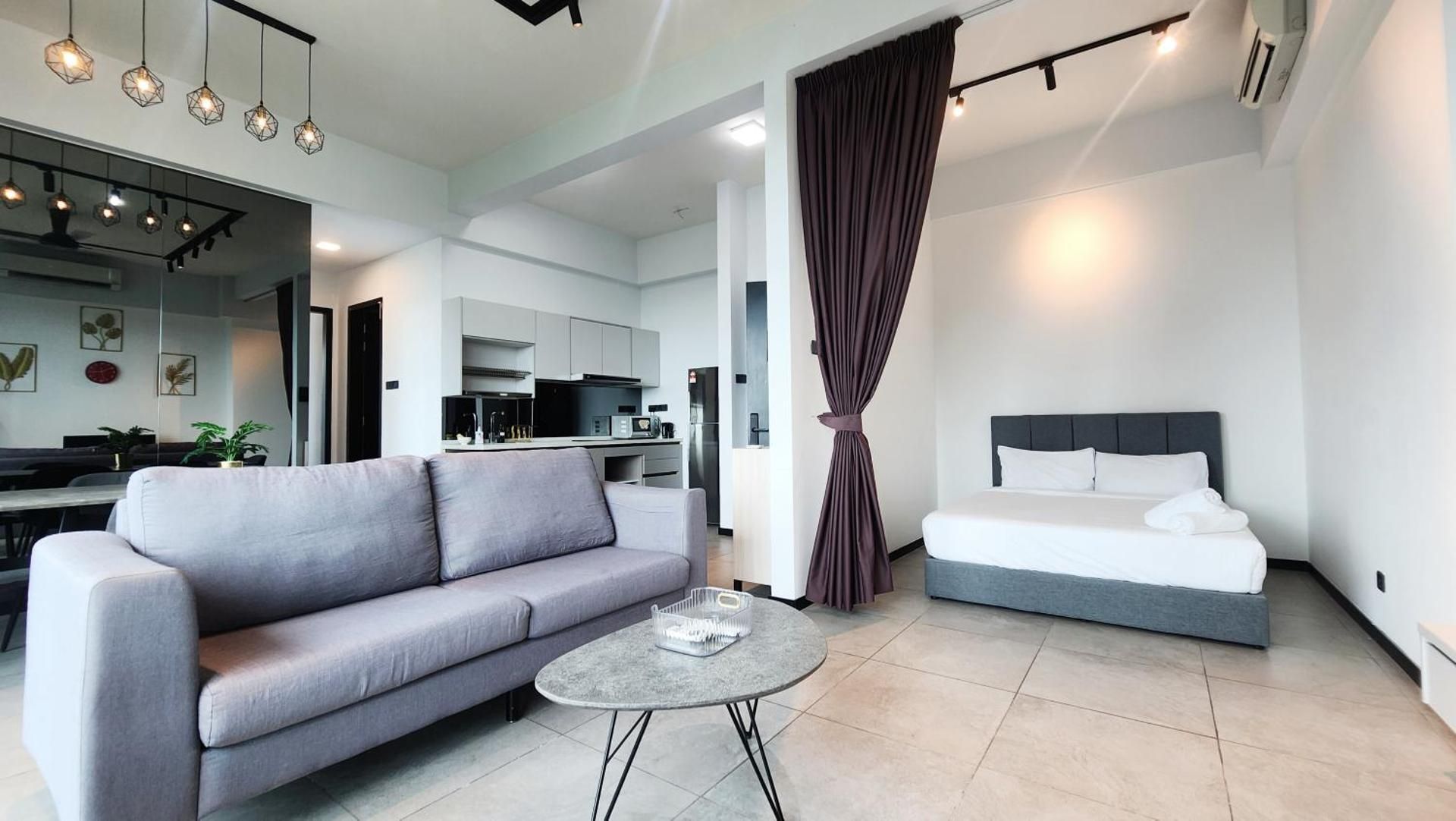 Three-Bedroom Deluxe Apartment